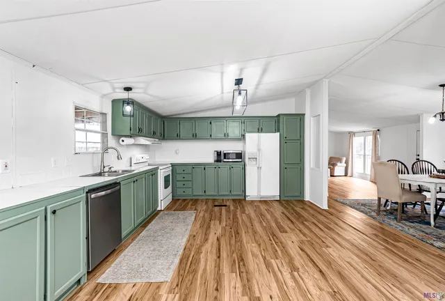 $249,900 | 32438 Weiss Road, Walker, LA 70785