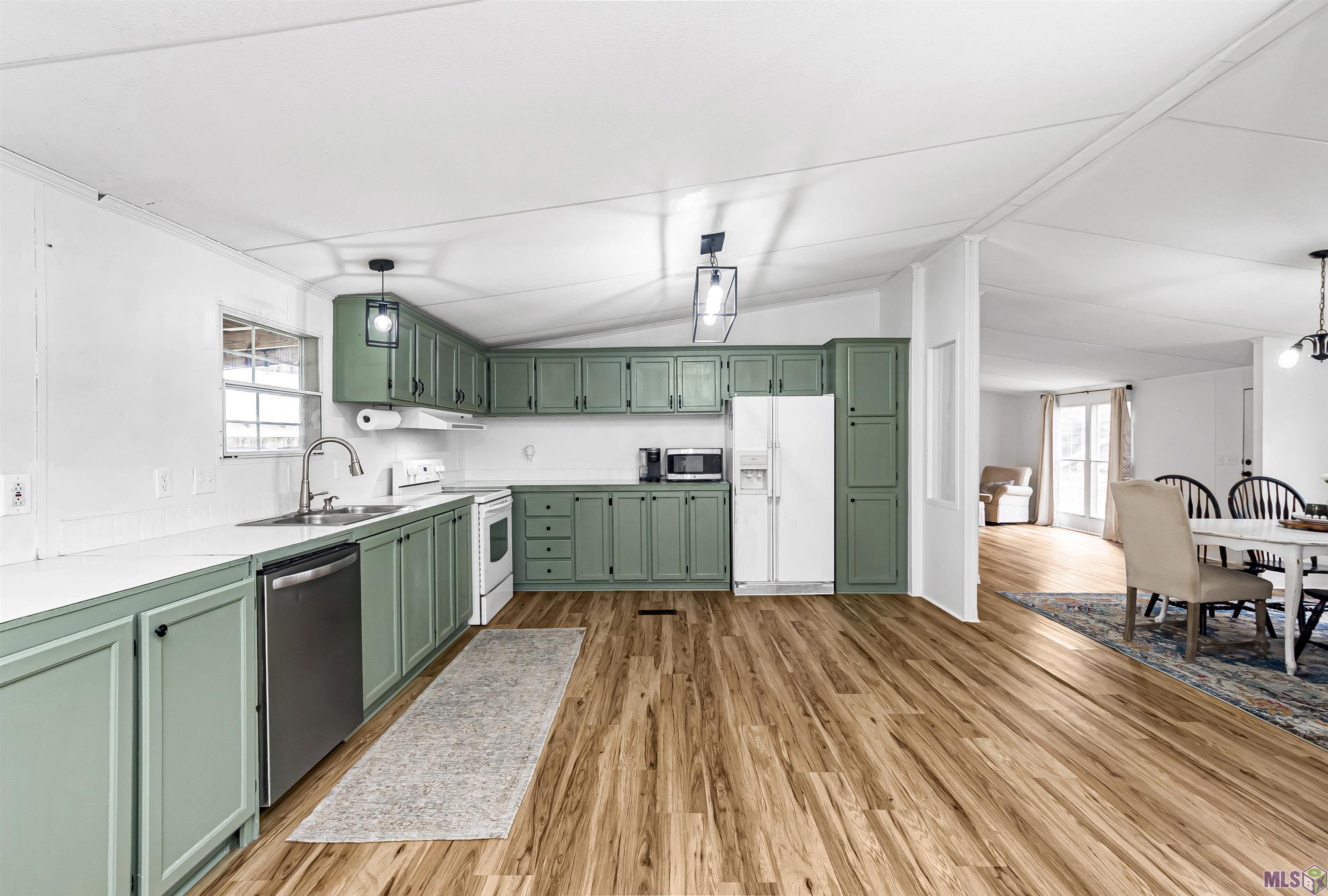 32438 Weiss Road Walker, LA 70785 - Photo 5 of 26