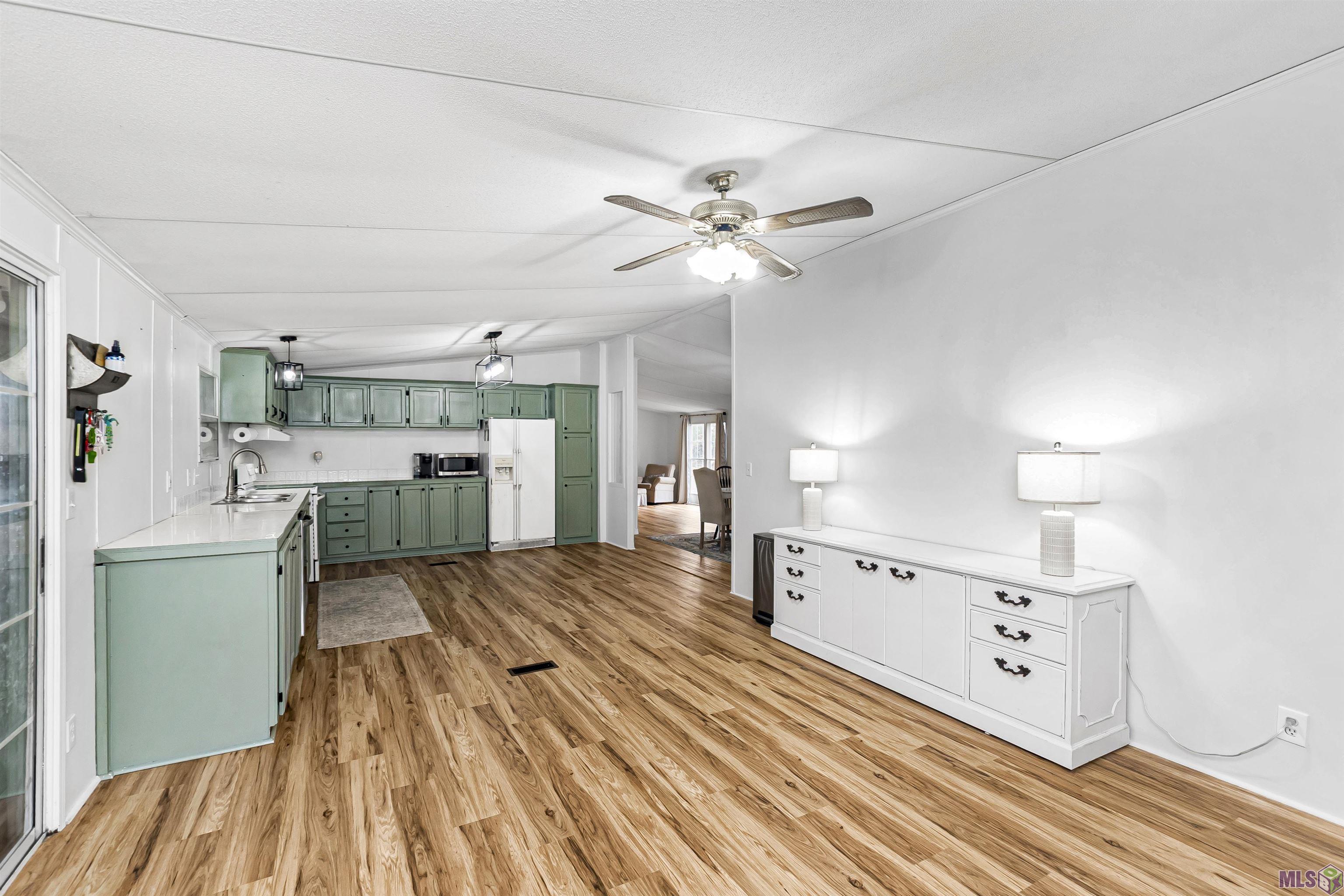 32438 Weiss Road Walker, LA 70785 - Photo 7 of 26