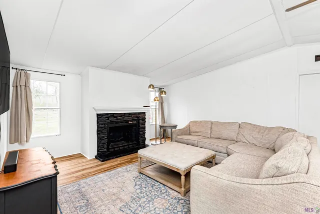 $249,900 | 32438 Weiss Road, Walker, LA 70785