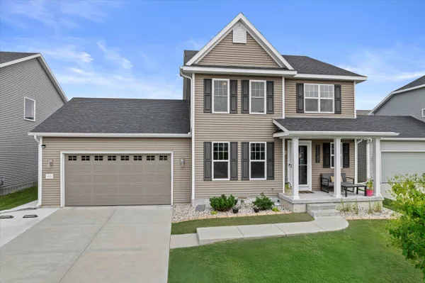 $630,000 | 125 Crooked Tree Drive, DeForest, WI 53532