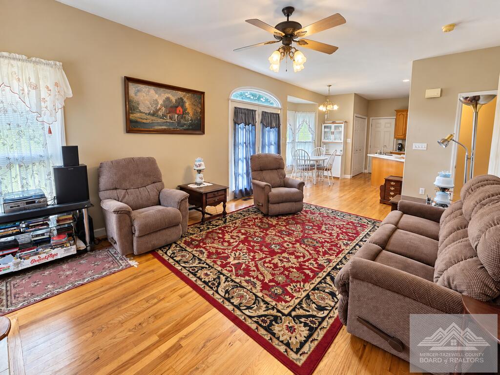 11982 Grapefield Road Bastian, VA 24314 - Photo 10 of 14 Gallery Image 10