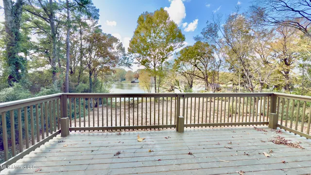 $340,000 | 7325 East Shahkoka Drive, Olive Branch, MS 38654