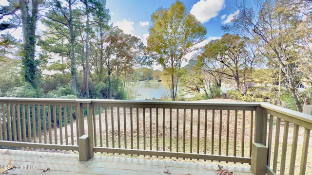 $340,000 | 7325 East Shahkoka Drive, Olive Branch, MS 38654