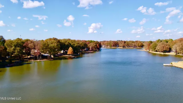 $340,000 | 7325 East Shahkoka Drive, Olive Branch, MS 38654