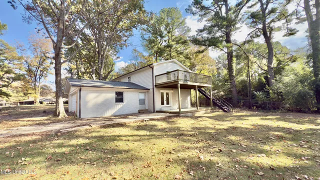 $340,000 | 7325 East Shahkoka Drive, Olive Branch, MS 38654