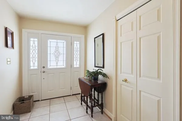 a view of a livingroom with furniture