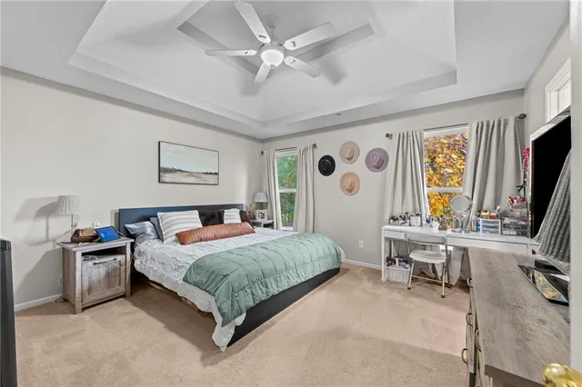 $325,000 | 1305 Northwest 74th Place, Kansas City, MO 64118