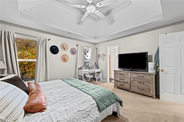 $325,000 | 1305 Northwest 74th Place, Kansas City, MO 64118