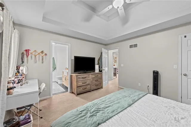 $325,000 | 1305 Northwest 74th Place, Kansas City, MO 64118