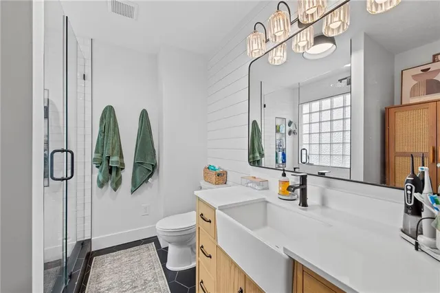 $325,000 | 1305 Northwest 74th Place, Kansas City, MO 64118