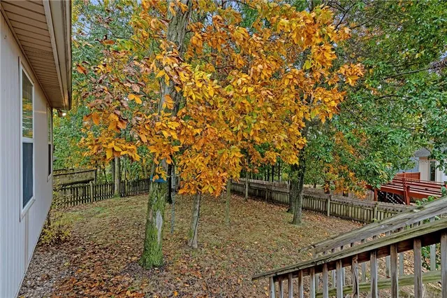 $325,000 | 1305 Northwest 74th Place, Kansas City, MO 64118