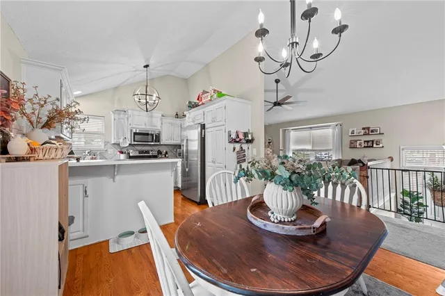 $325,000 | 1305 Northwest 74th Place, Kansas City, MO 64118