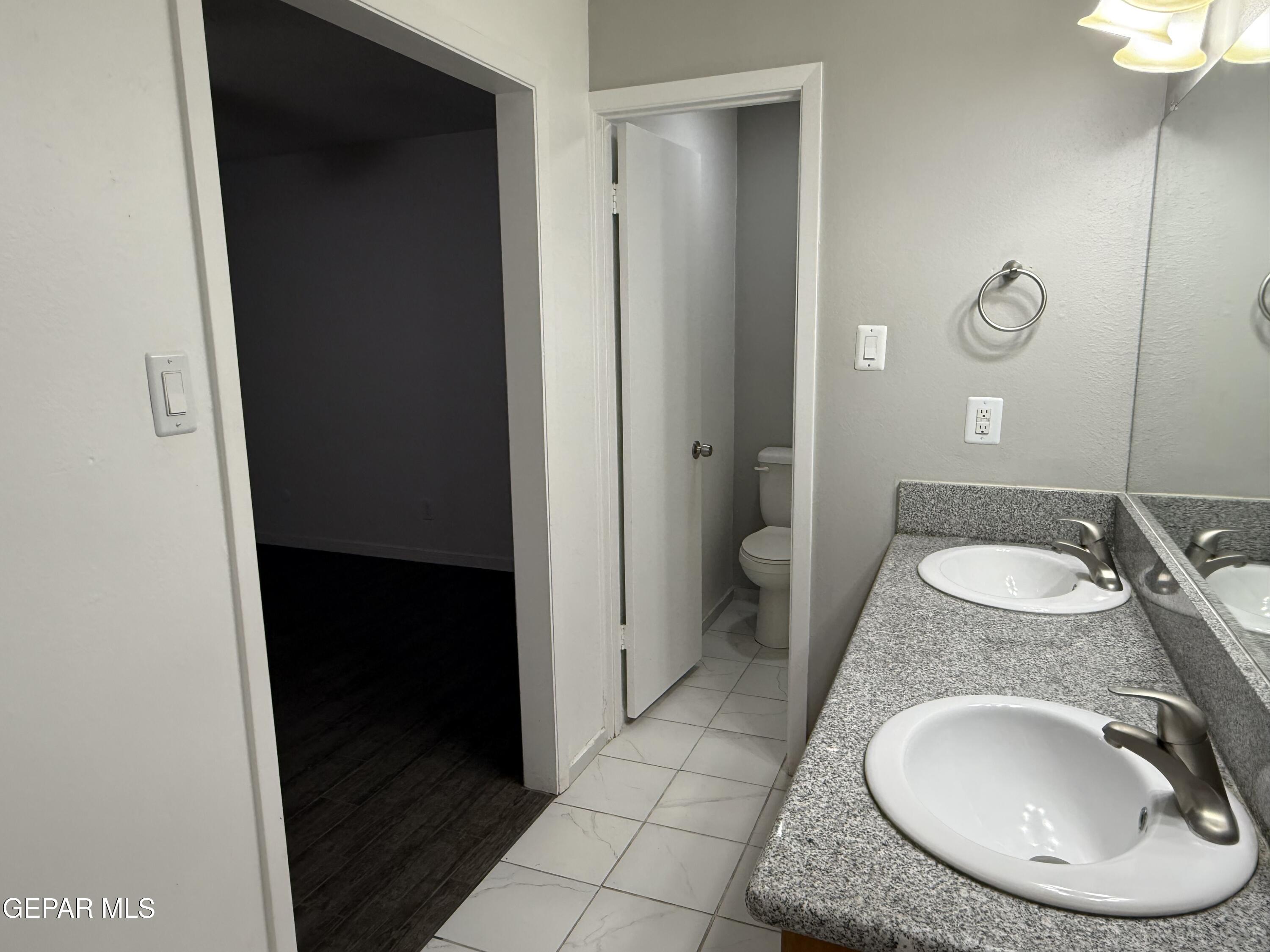 108 North Trevino Road Santa Teresa, NM 88008 - Photo 12 of 26 Primary Bathroom