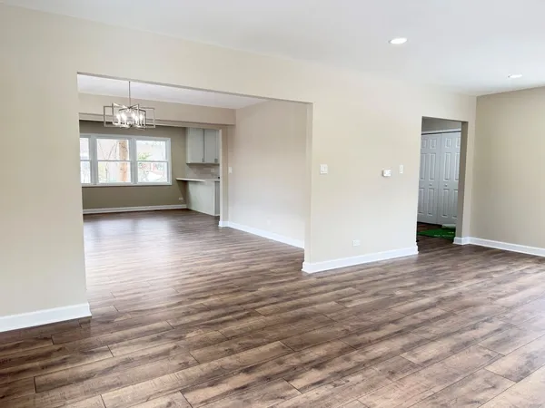 $615,000 | 711 Woodhollow Lane, Buffalo Grove, IL 60089