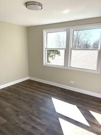 $615,000 | 711 Woodhollow Lane, Buffalo Grove, IL 60089