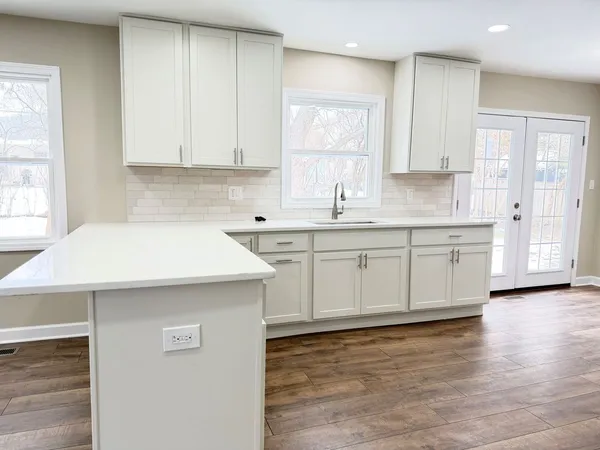 $615,000 | 711 Woodhollow Lane, Buffalo Grove, IL 60089