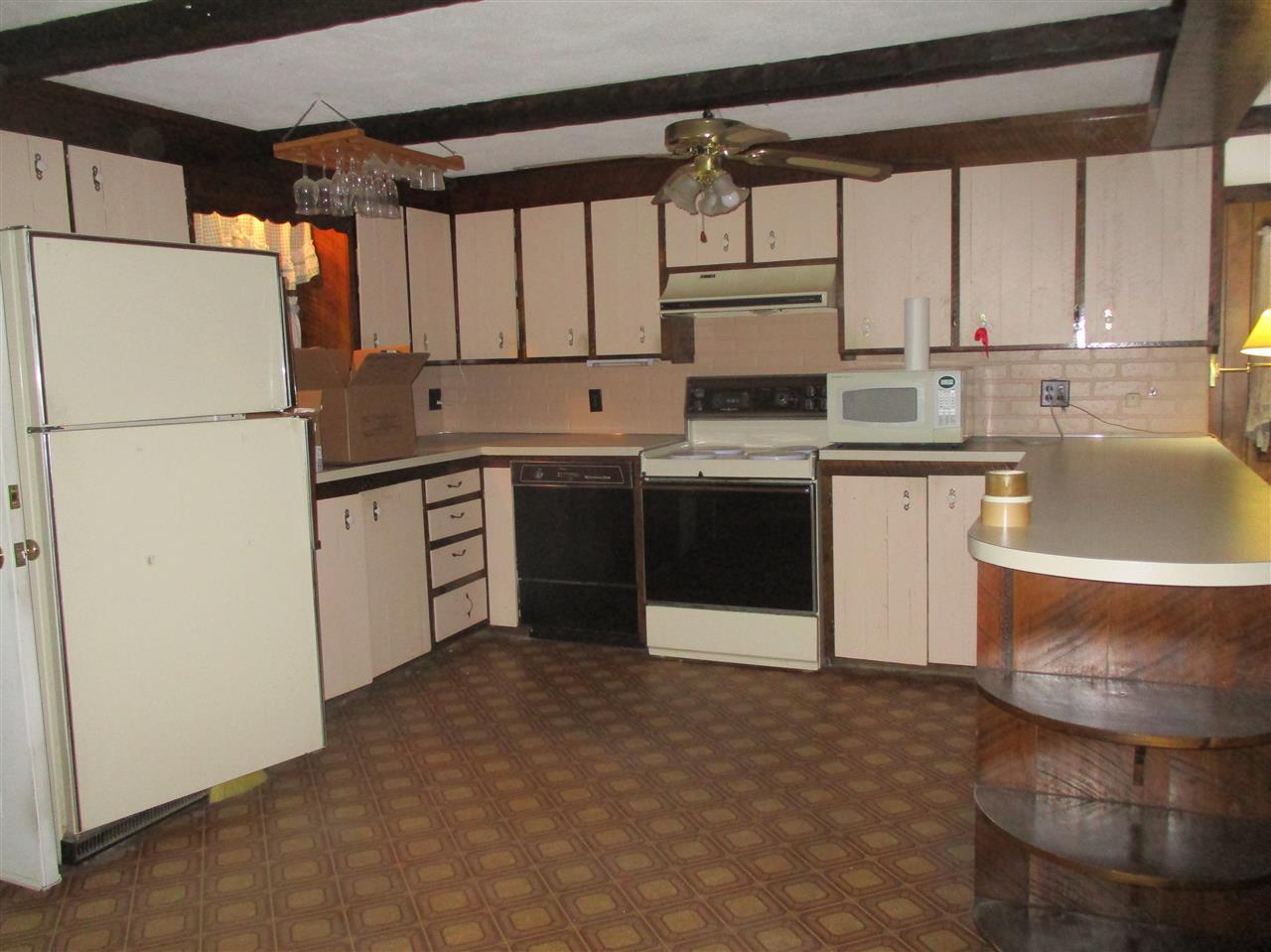 72 Cottage Road Kensington, NH 03833 - Photo 3 of 13