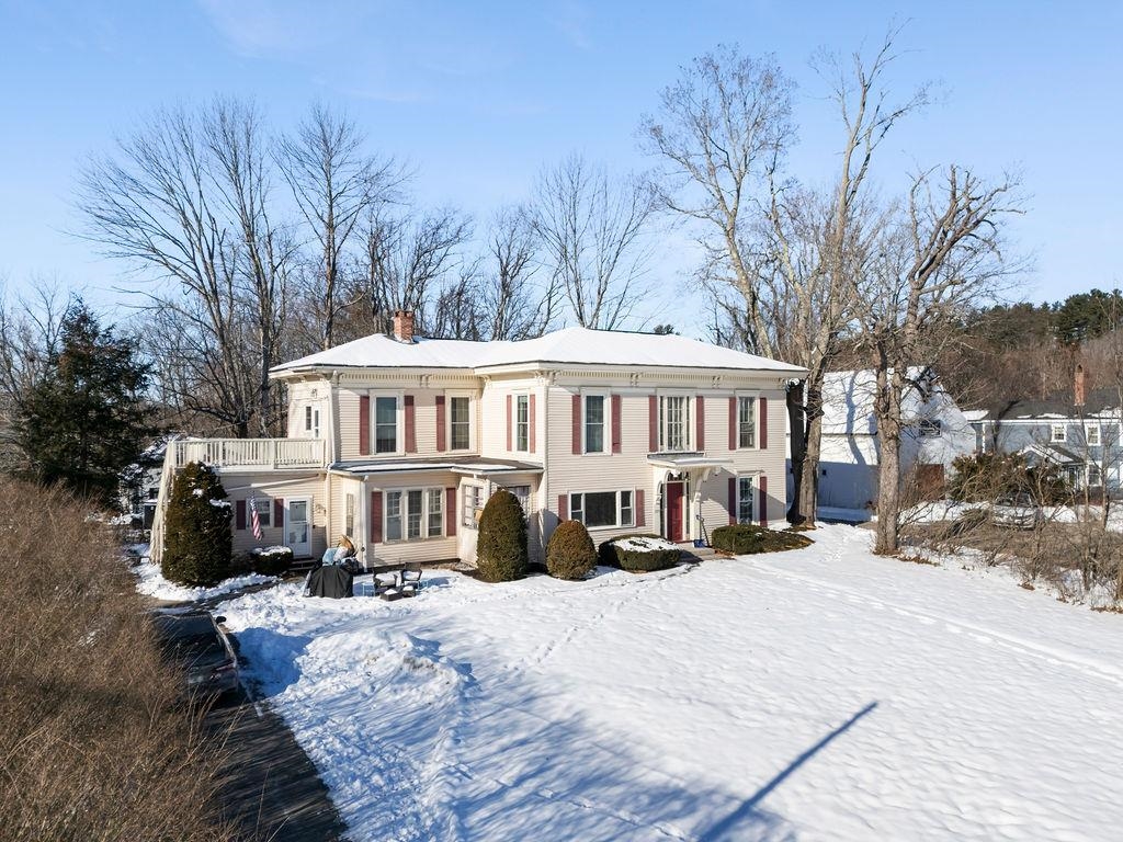 223 High Street Somersworth, NH 03878 - Photo 3 of 29