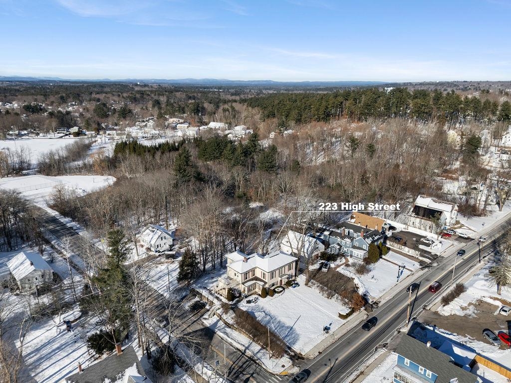 223 High Street Somersworth, NH 03878 - Photo 4 of 29