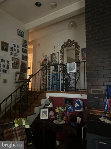 a view of a entryway of the house