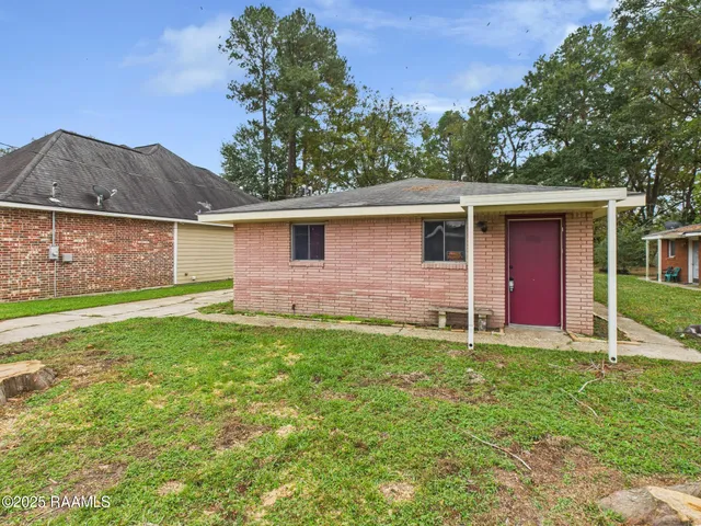 $850 | 906 Center Street, Lafayette, LA 70501