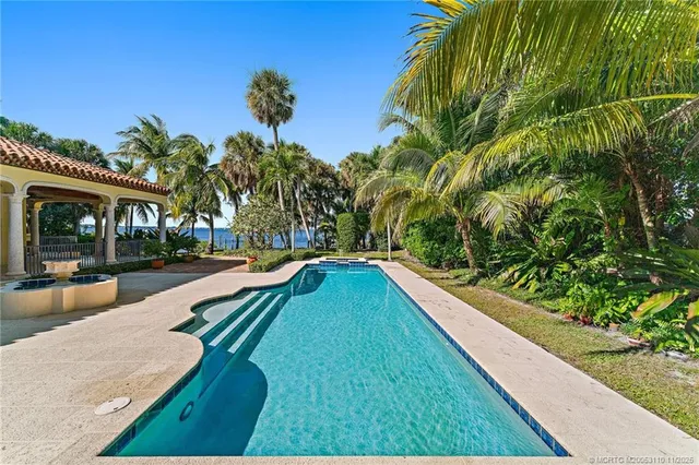 $4,600,000 | 11 Wendy Lane, Stuart, FL 34996