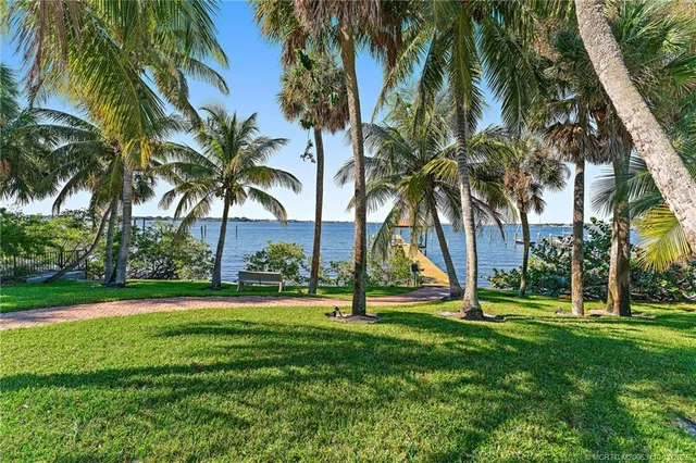 $4,600,000 | 11 Wendy Lane, Stuart, FL 34996