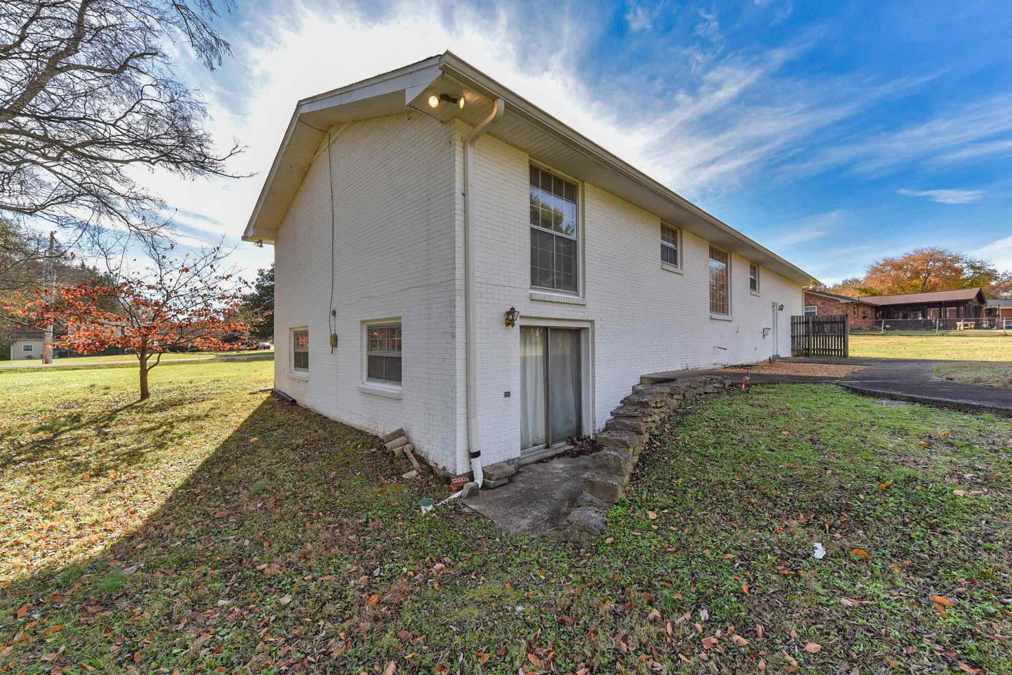 169 Cherokee Road Hendersonville, TN 37075 - Photo 6 of 48 Gallery Image 6