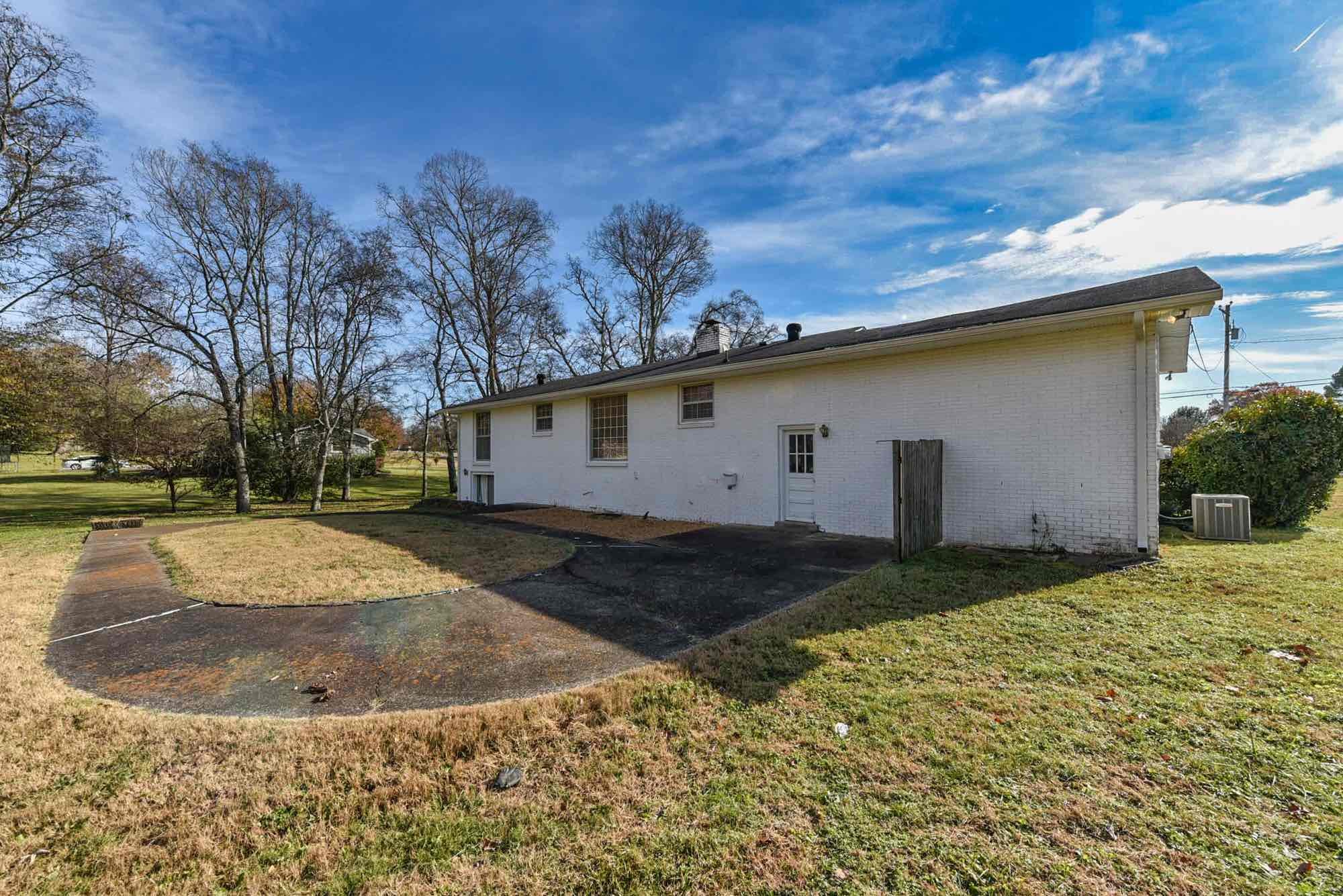 169 Cherokee Road Hendersonville, TN 37075 - Photo 8 of 48 Gallery Image 8