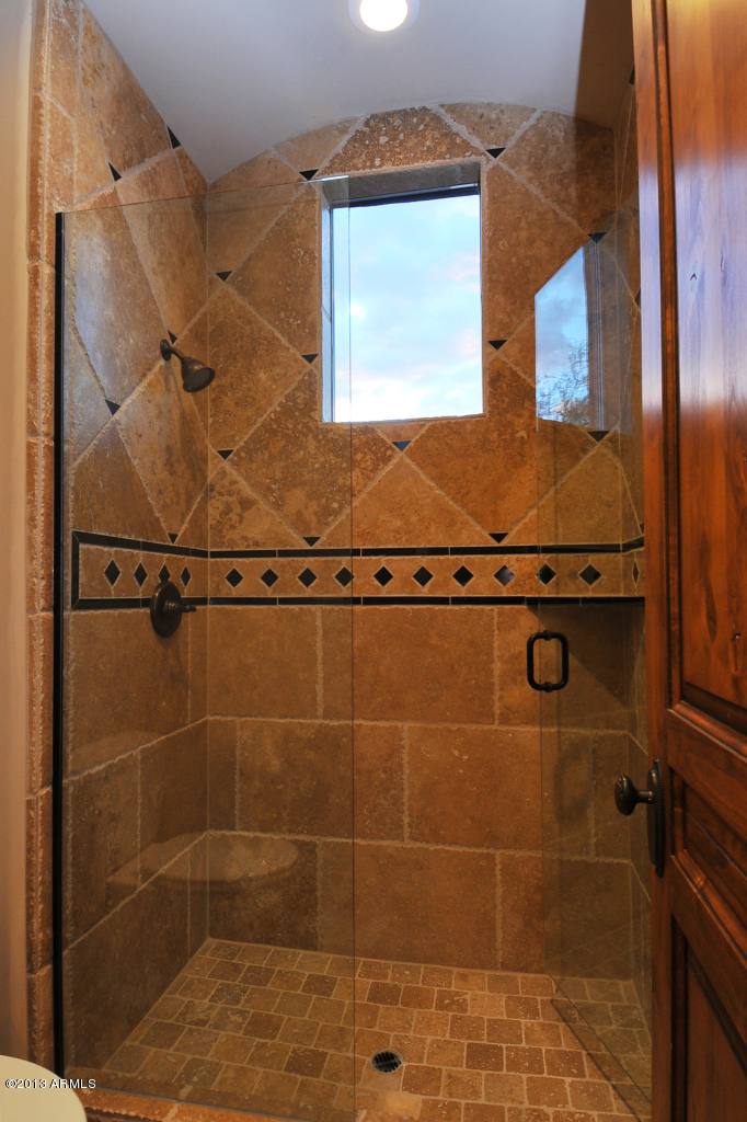 12827 East Cibola Road Scottsdale, AZ 85259 - Photo 40 of 64 a bathroom with a window