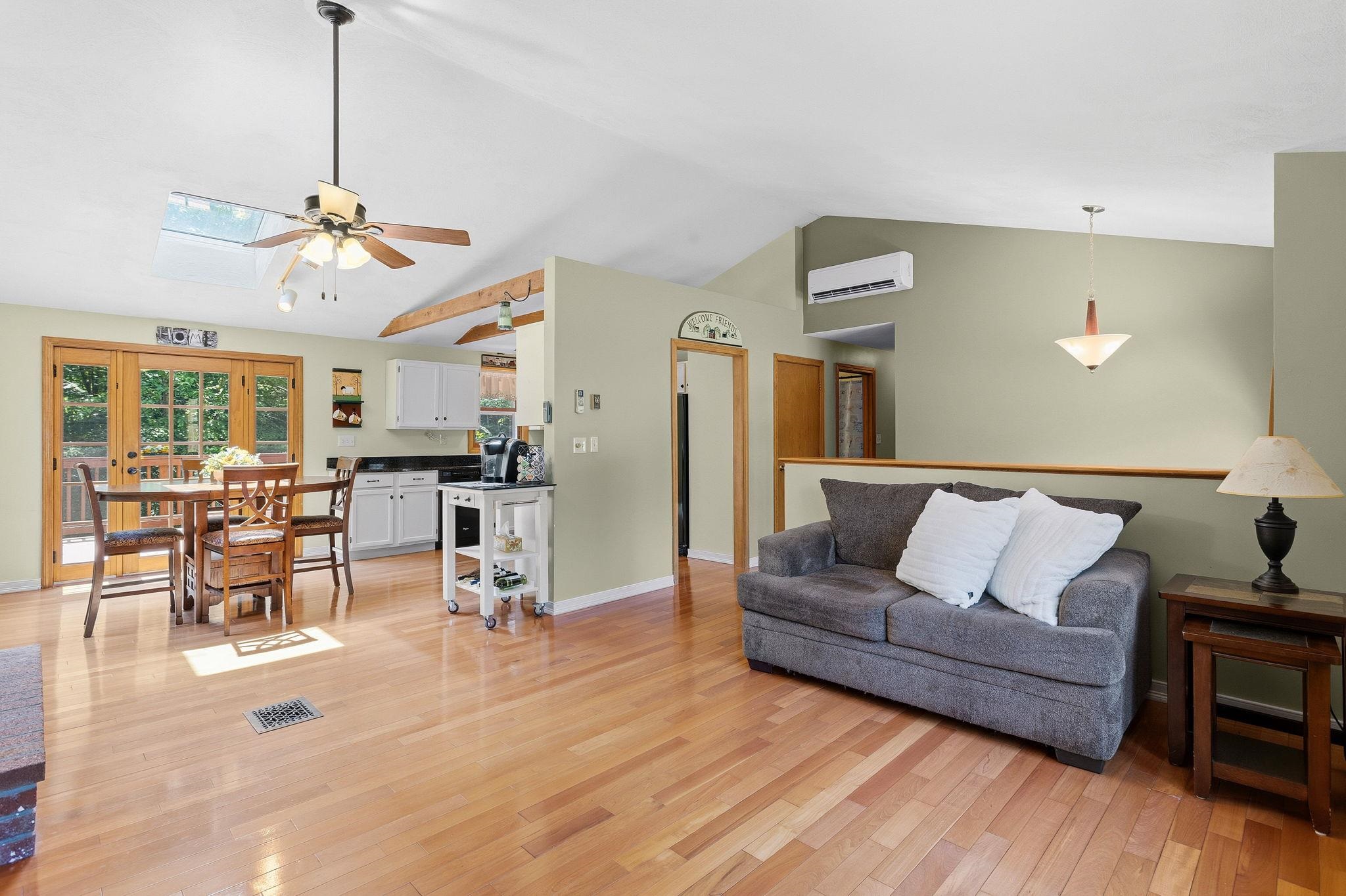 77 Tsienneto Road Derry, NH 03038 - Photo 17 of 57