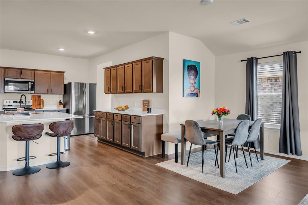 1924 Willow Crk Road Lancaster, TX 75146 - Photo 11 of 33