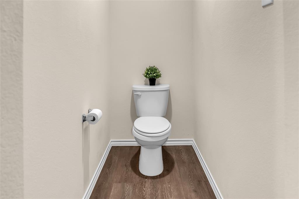 1924 Willow Crk Road Lancaster, TX 75146 - Photo 17 of 33