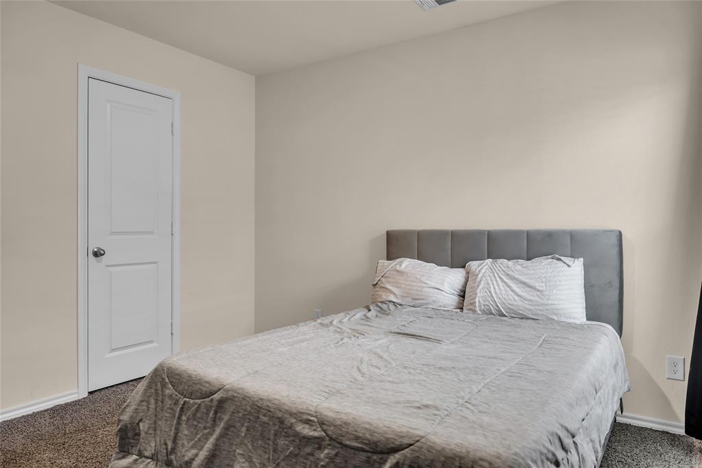 1924 Willow Crk Road Lancaster, TX 75146 - Photo 19 of 33