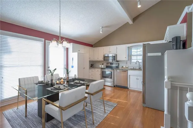 $295,000 | 8517 West 109th Terrace, Overland Park, KS 66210