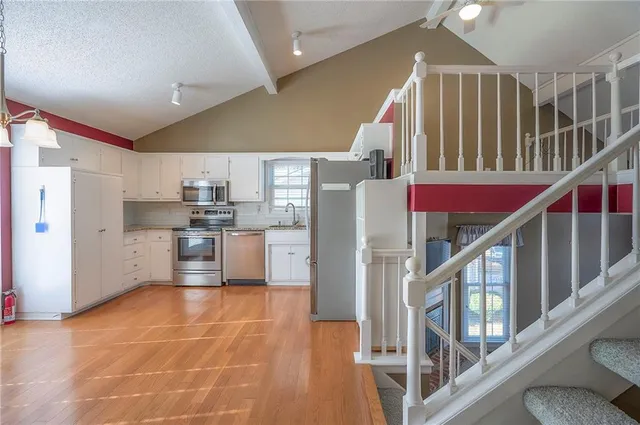 $295,000 | 8517 West 109th Terrace, Overland Park, KS 66210