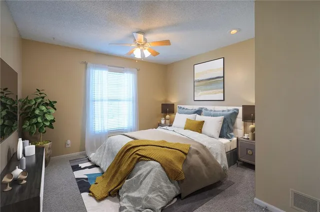 $295,000 | 8517 West 109th Terrace, Overland Park, KS 66210