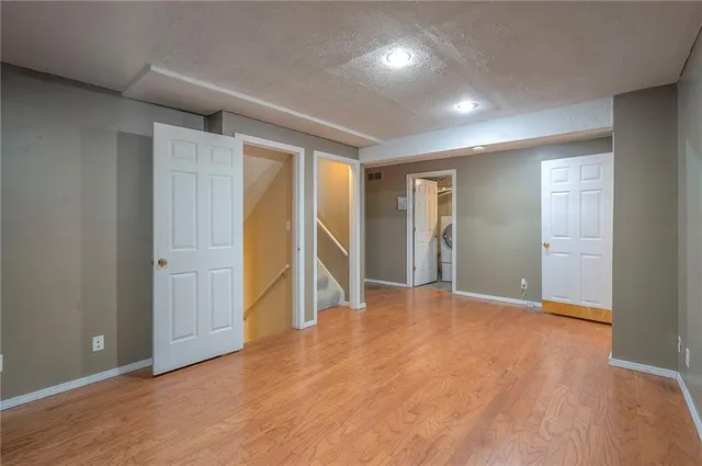 $295,000 | 8517 West 109th Terrace, Overland Park, KS 66210