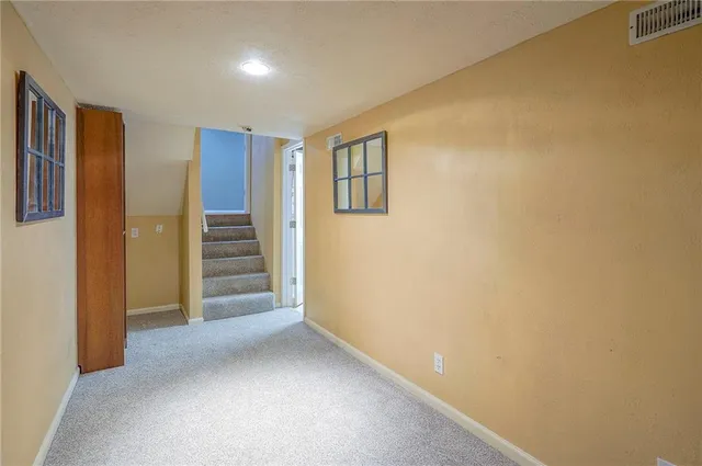 $295,000 | 8517 West 109th Terrace, Overland Park, KS 66210