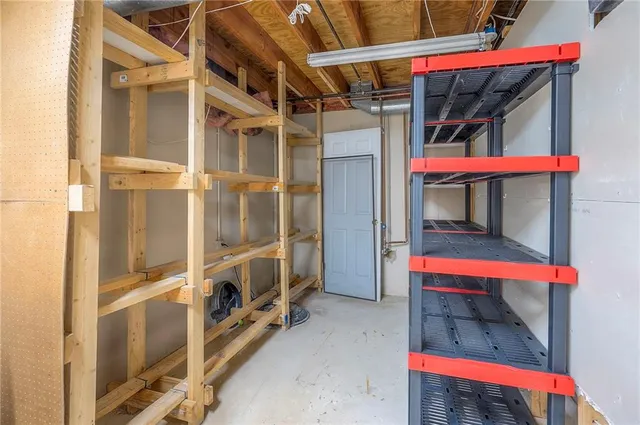 $295,000 | 8517 West 109th Terrace, Overland Park, KS 66210