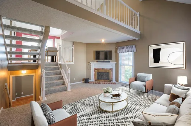 $295,000 | 8517 West 109th Terrace, Overland Park, KS 66210