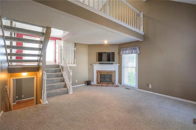 $295,000 | 8517 West 109th Terrace, Overland Park, KS 66210