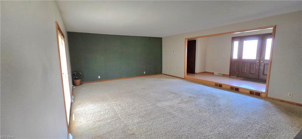 2625 Thompson Run Road Zanesville, OH 43701 - Photo 16 of 50 GetMedia.ashx-35