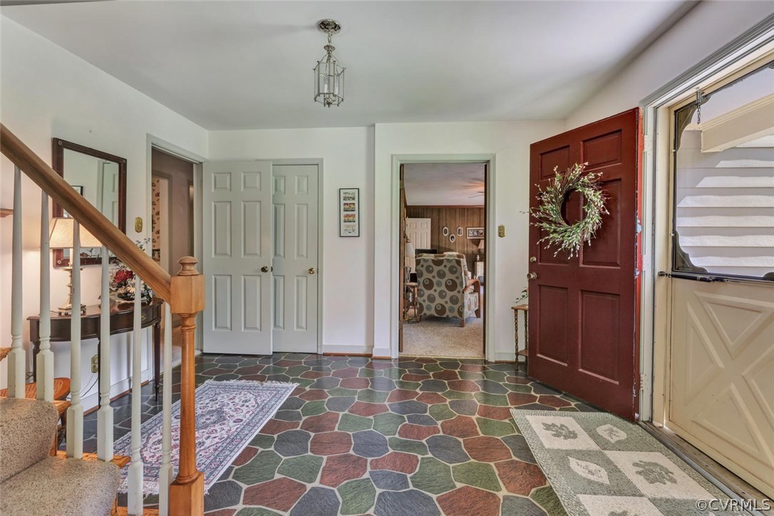 210 Midfield Road Chesterfield, VA 23236 - Photo 3 of 29 Gallery Image 3