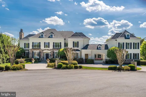 $4,295,000 | 9113 Dara Lane, Great Falls, VA 22066