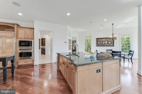 $4,295,000 | 9113 Dara Lane, Great Falls, VA 22066