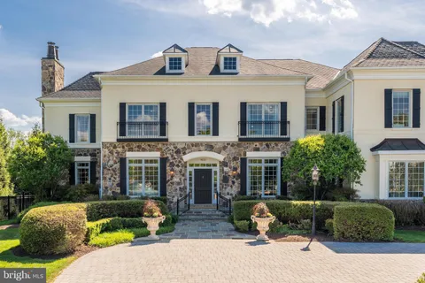 $4,295,000 | 9113 Dara Lane, Great Falls, VA 22066