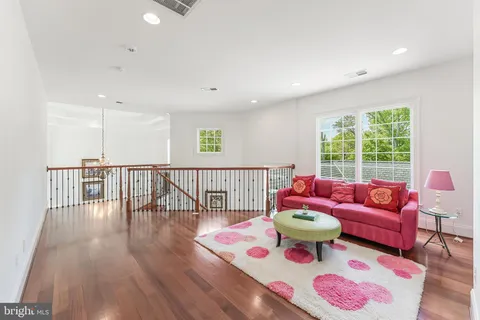 $4,295,000 | 9113 Dara Lane, Great Falls, VA 22066