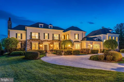 $4,295,000 | 9113 Dara Lane, Great Falls, VA 22066